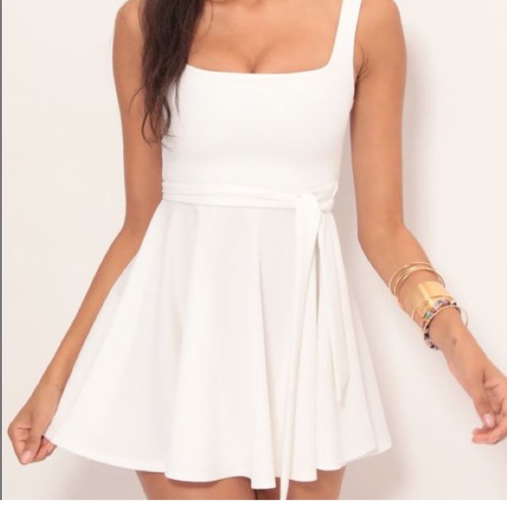 Lucy in the Sky Key West White‎ Sleeveless Dress
